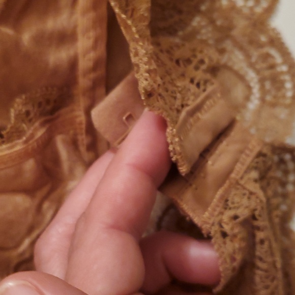 New Zenana Outffiters lace Removable pads halter bralette size XL - Picture 5 of 8